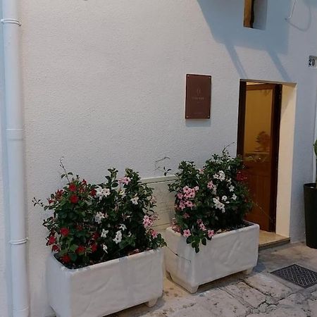 Bosa Home B&B Ceglie Messapica Exteriör bild
